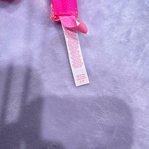 VICTORIAS SECRET Swim Carova Crochet Bikini Top Pink Padded Womens Small - Picture 5 of 8